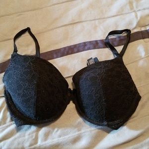 Black lace lightly lined VS bra